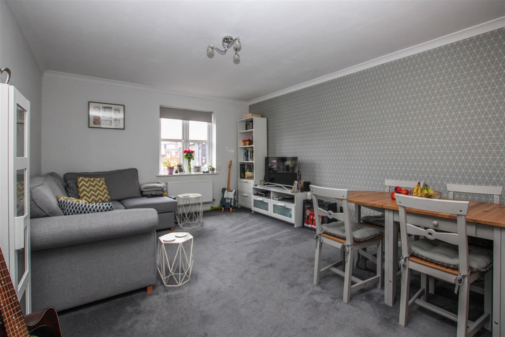 Kings Chase, Brentwood Keith Ashton